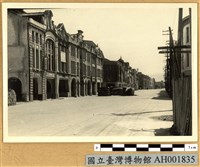 重慶南路專賣局前的三輛汽車被搗毀藏品圖，第2張